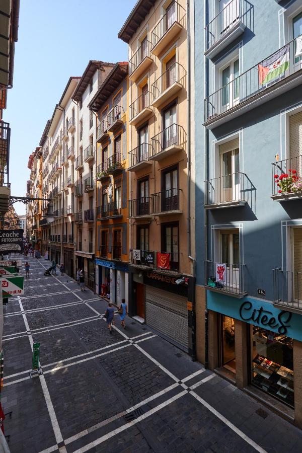 Tuapartamento Centro Estafeta Deluxe Apartment Pamplona Bagian luar foto