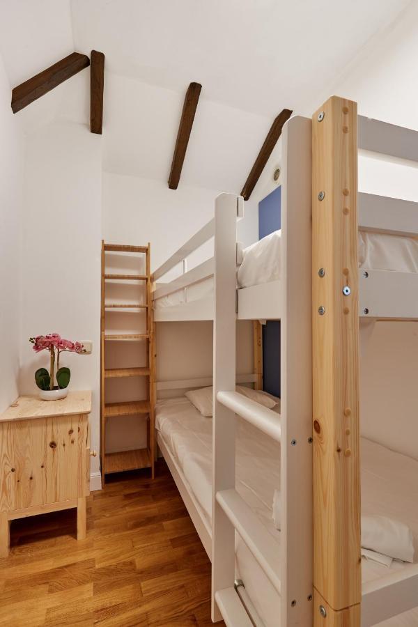 Tuapartamento Centro Estafeta Deluxe Apartment Pamplona Bagian luar foto