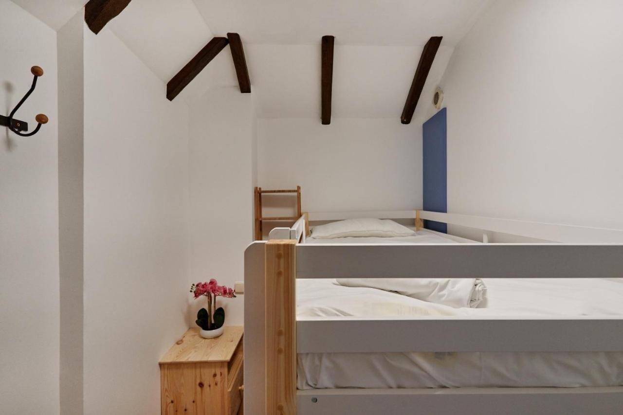 Tuapartamento Centro Estafeta Deluxe Apartment Pamplona Bagian luar foto