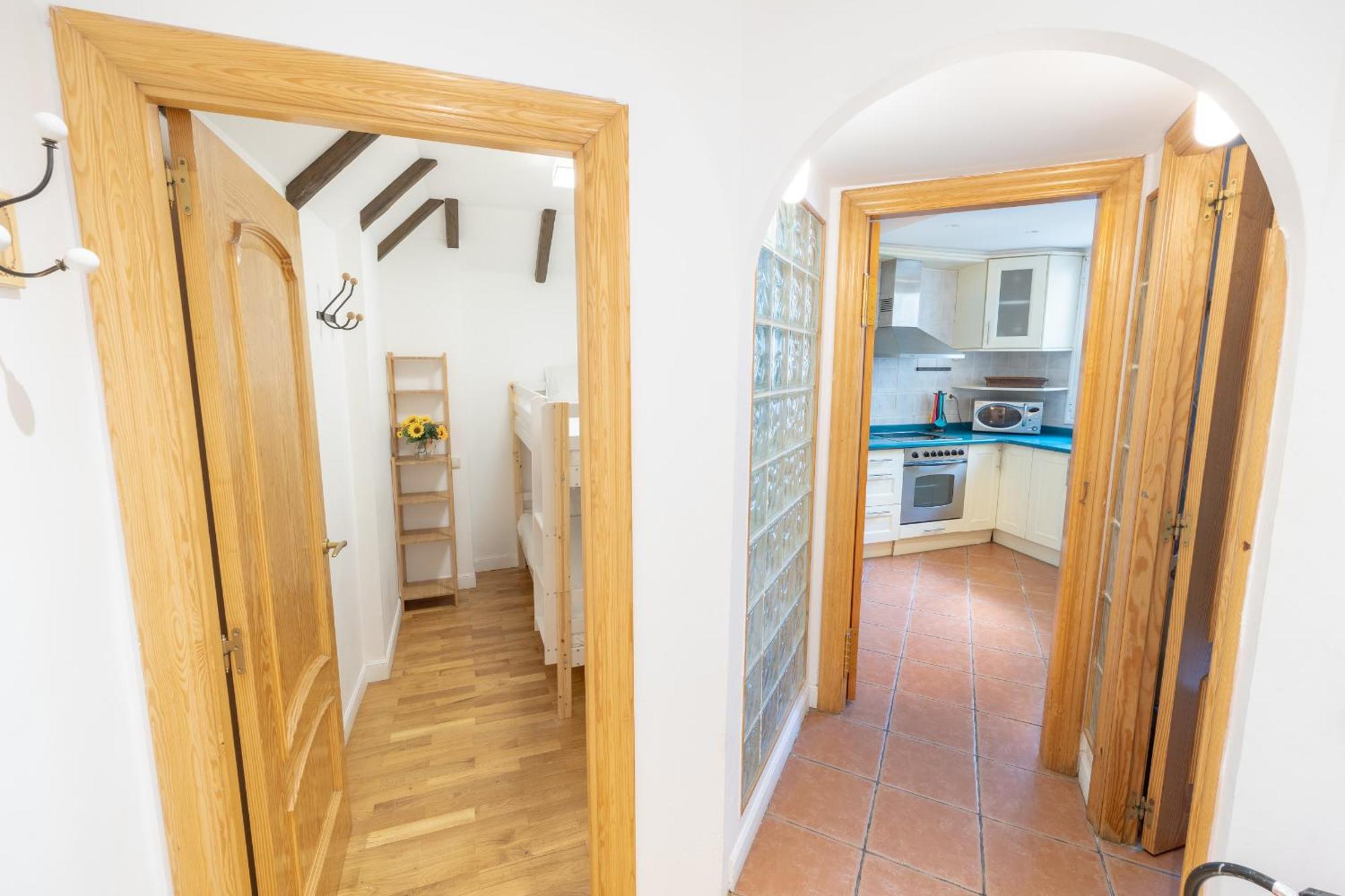 Tuapartamento Centro Estafeta Deluxe Apartment Pamplona Bagian luar foto